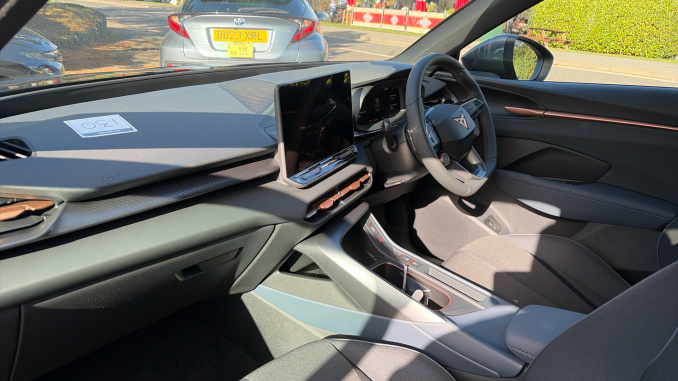 CUPRA Terramar 1.5 eTSI 150 V1 5dr DSG Petrol Hatchback - Image 2